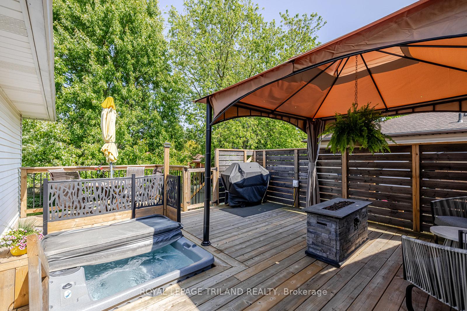 Photo 27 of 59 Farmington Avenue, Aylmer — HOMEH