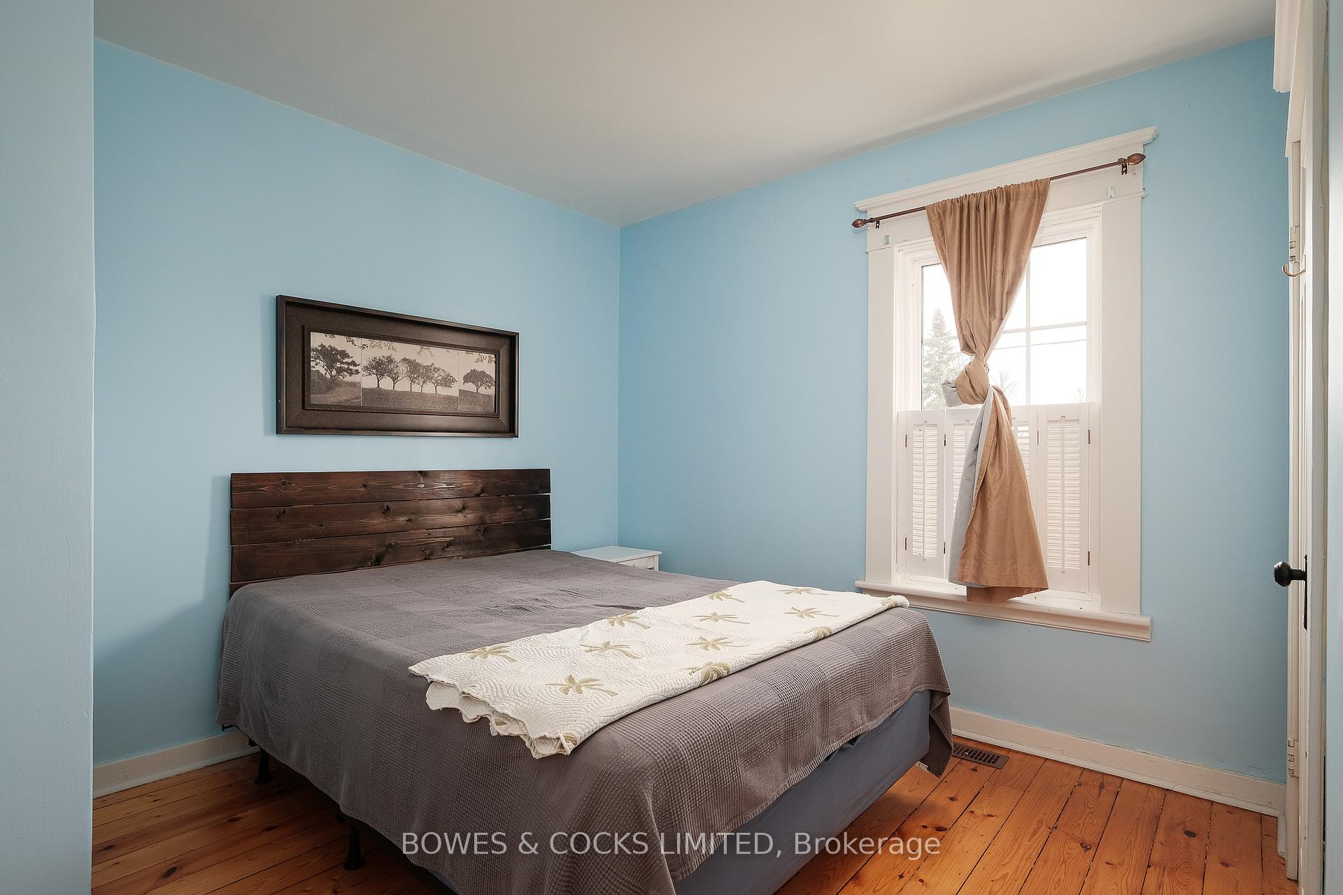 Photo 27 of 562 Cameron Street, Peterborough, Otonabee Ward 1 — HOMEH