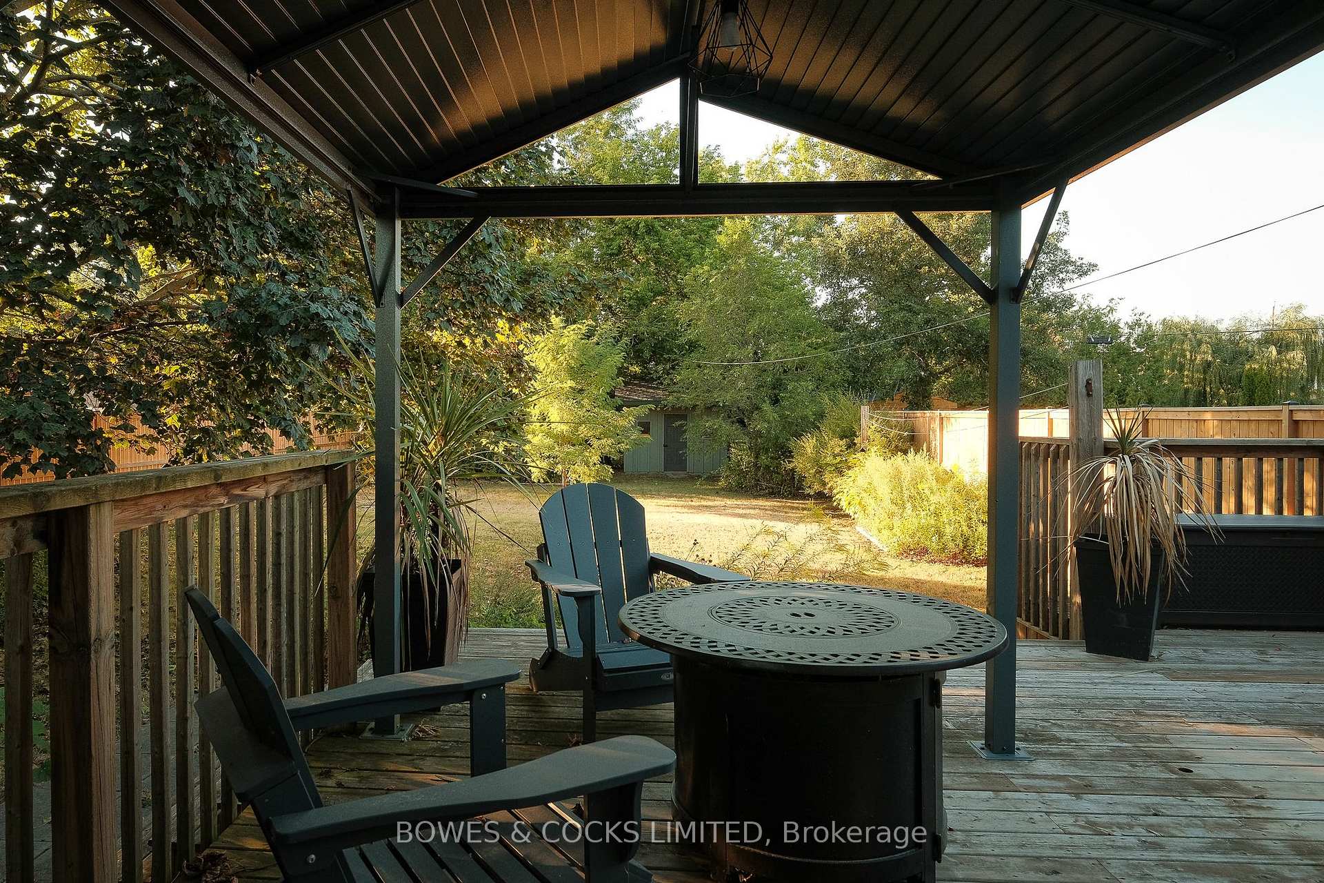 Photo 41 of 562 Cameron Street, Peterborough, Otonabee Ward 1 — HOMEH