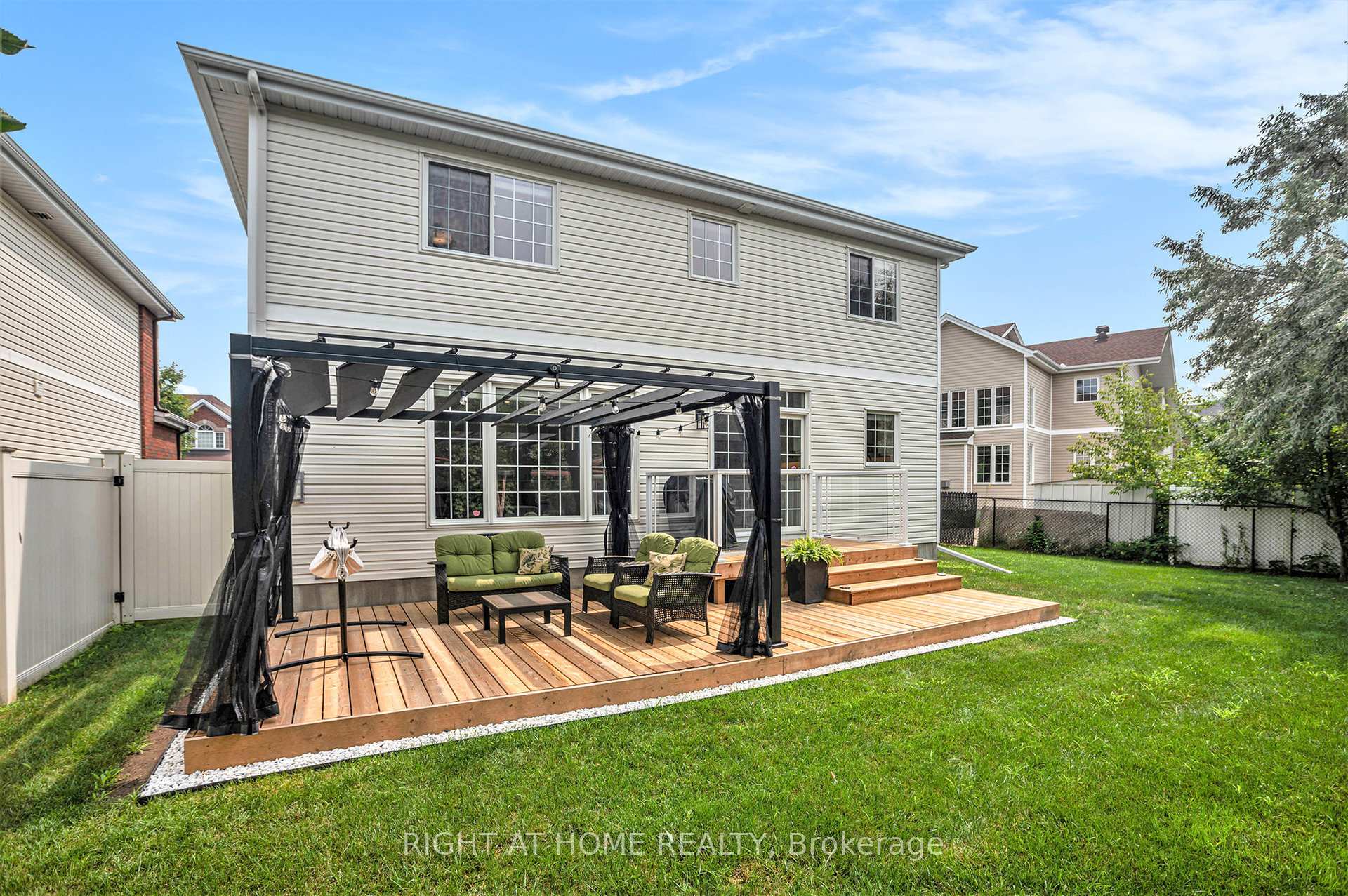 Photo 29 of 422 Deer View Avenue, Ottawa, Blossom Park/Kemp Park/Findlay Creek — HOMEH