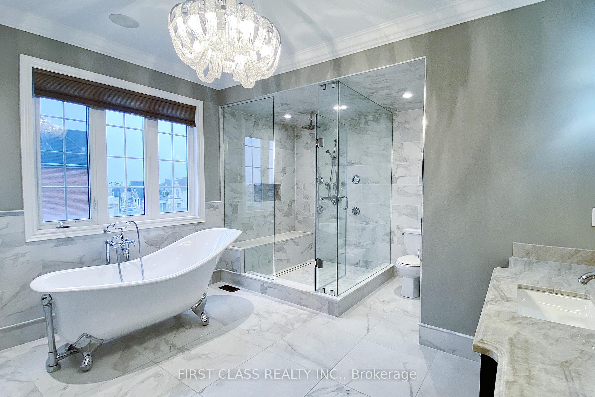 Photo 14 of 382 Farrell Road, Vaughan, Patterson — HOMEH