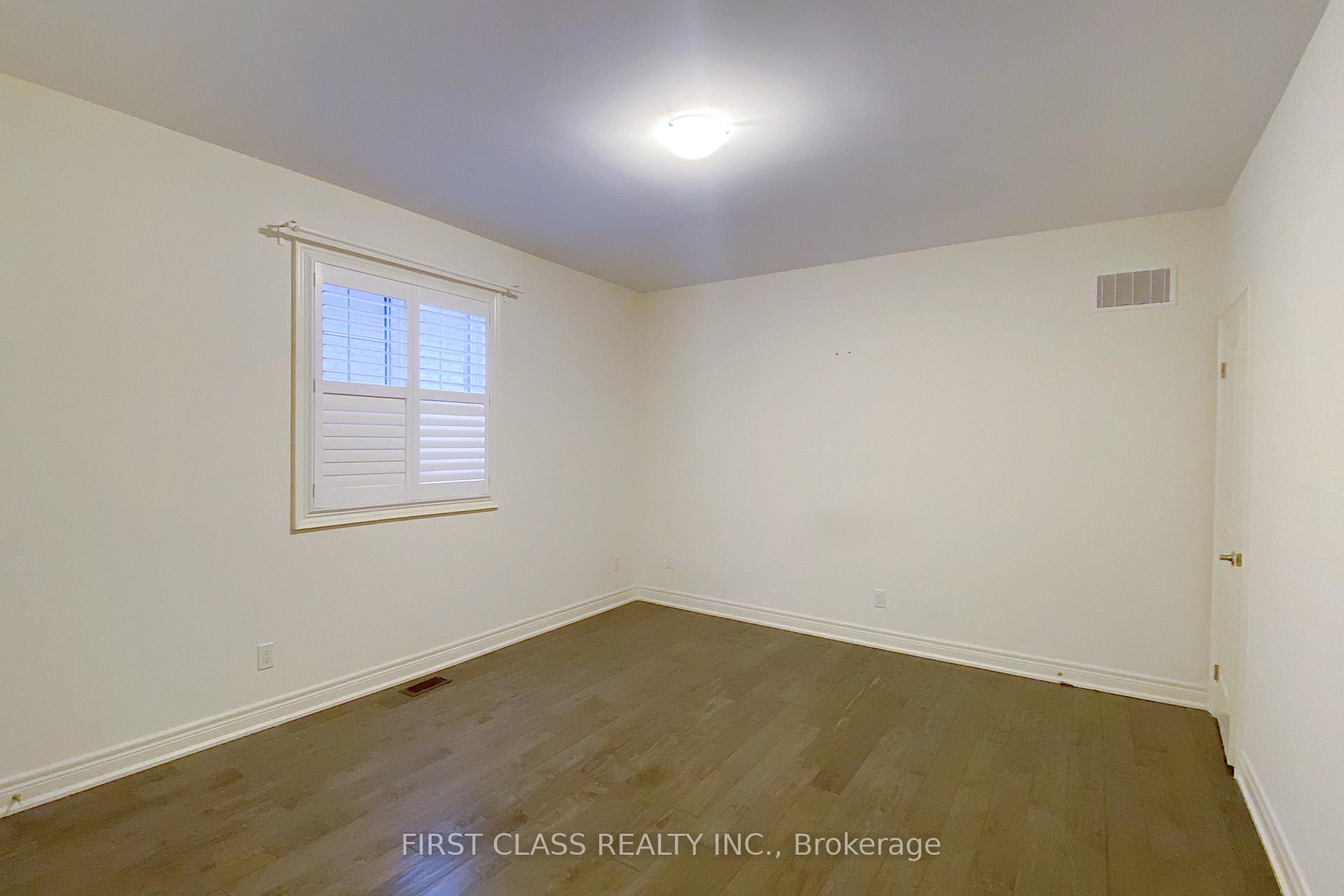 Photo 17 of 382 Farrell Road, Vaughan, Patterson — HOMEH