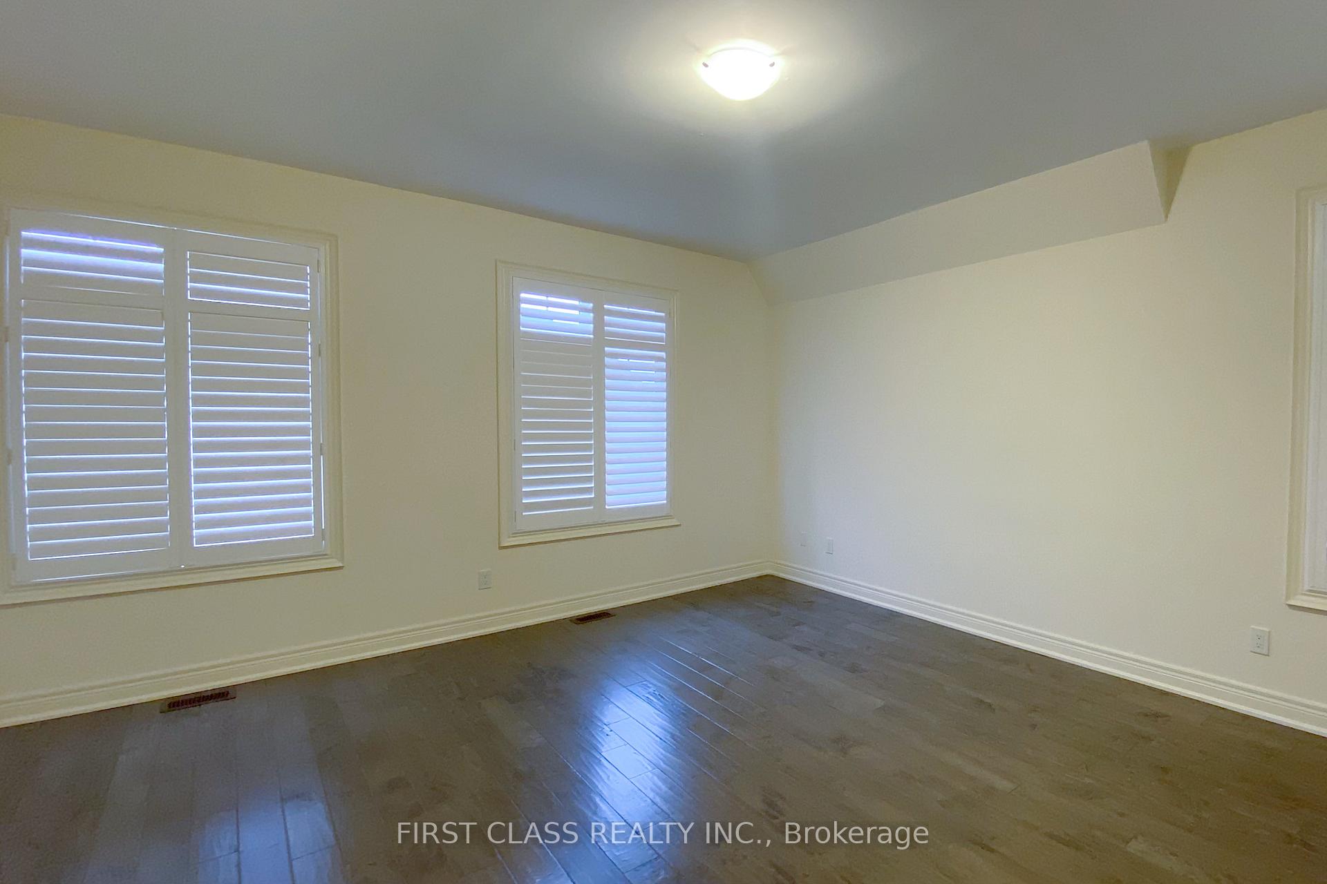 Photo 18 of 382 Farrell Road, Vaughan, Patterson — HOMEH