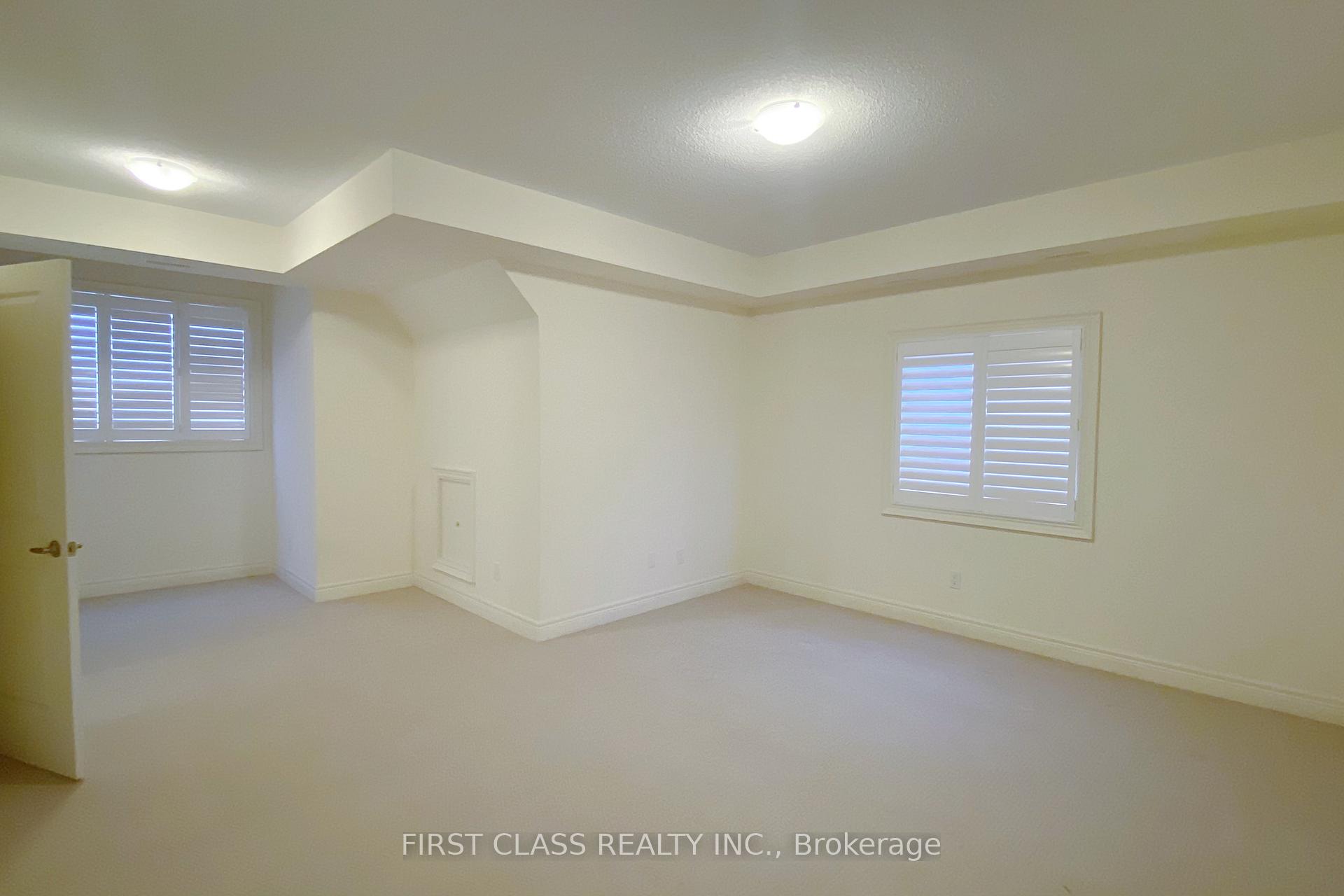 Photo 20 of 382 Farrell Road, Vaughan, Patterson — HOMEH