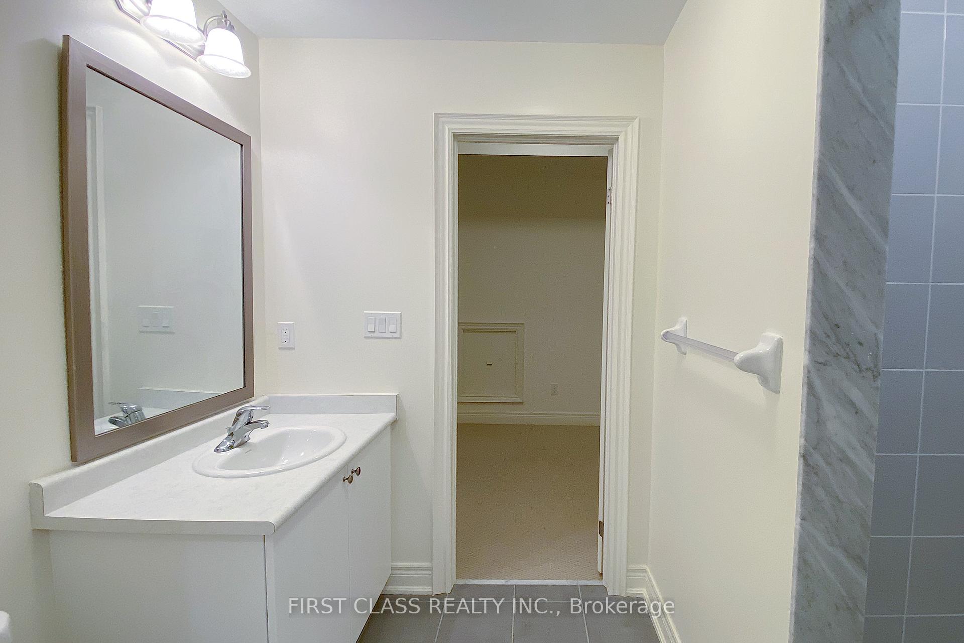 Photo 21 of 382 Farrell Road, Vaughan, Patterson — HOMEH