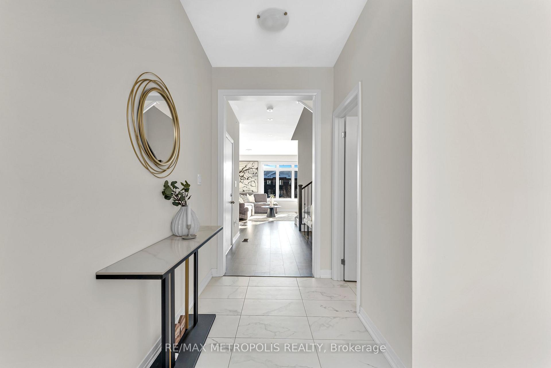 Photo 4 of 1071 Cameo Street, Pickering, Rural Pickering — HOMEH