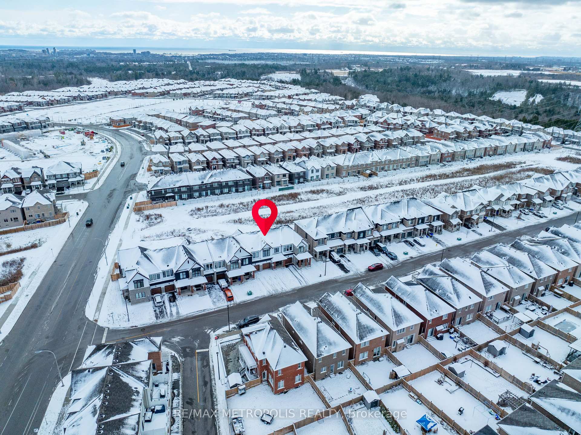 Photo 29 of 1071 Cameo Street, Pickering, Rural Pickering — HOMEH
