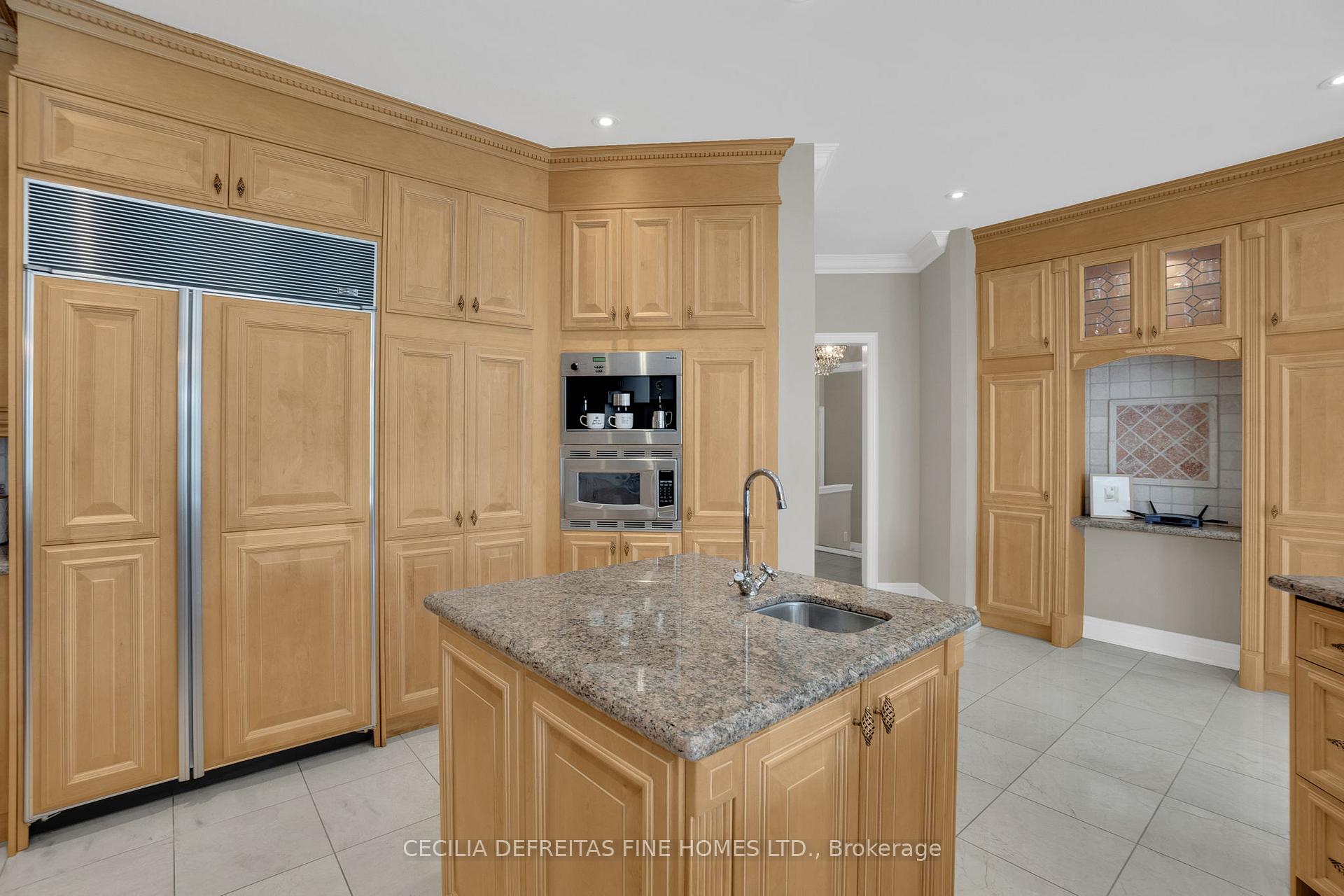 Photo 11 of 173 Polo Crescent, Vaughan, East Woodbridge — HOMEH