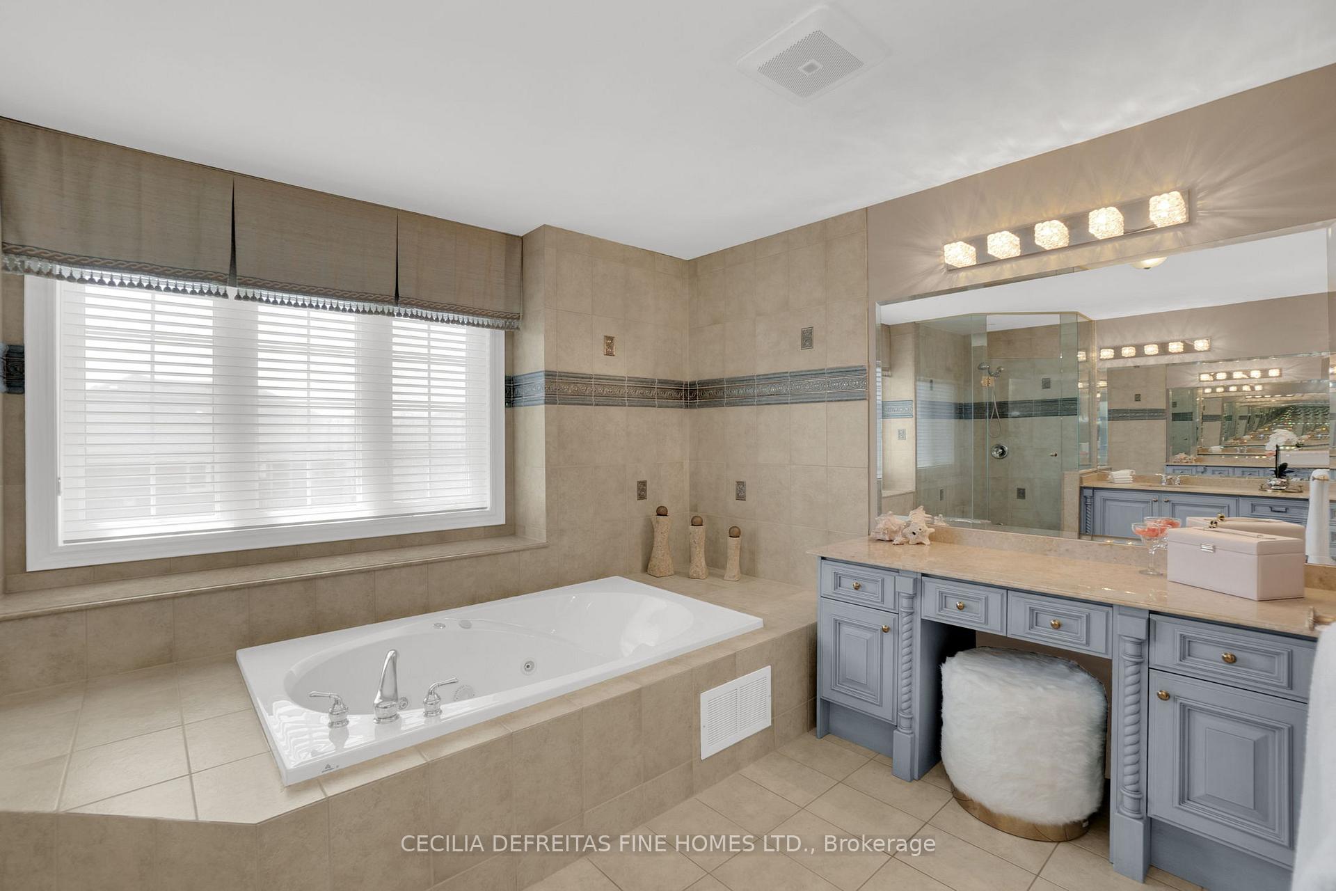 Photo 25 of 173 Polo Crescent, Vaughan, East Woodbridge — HOMEH