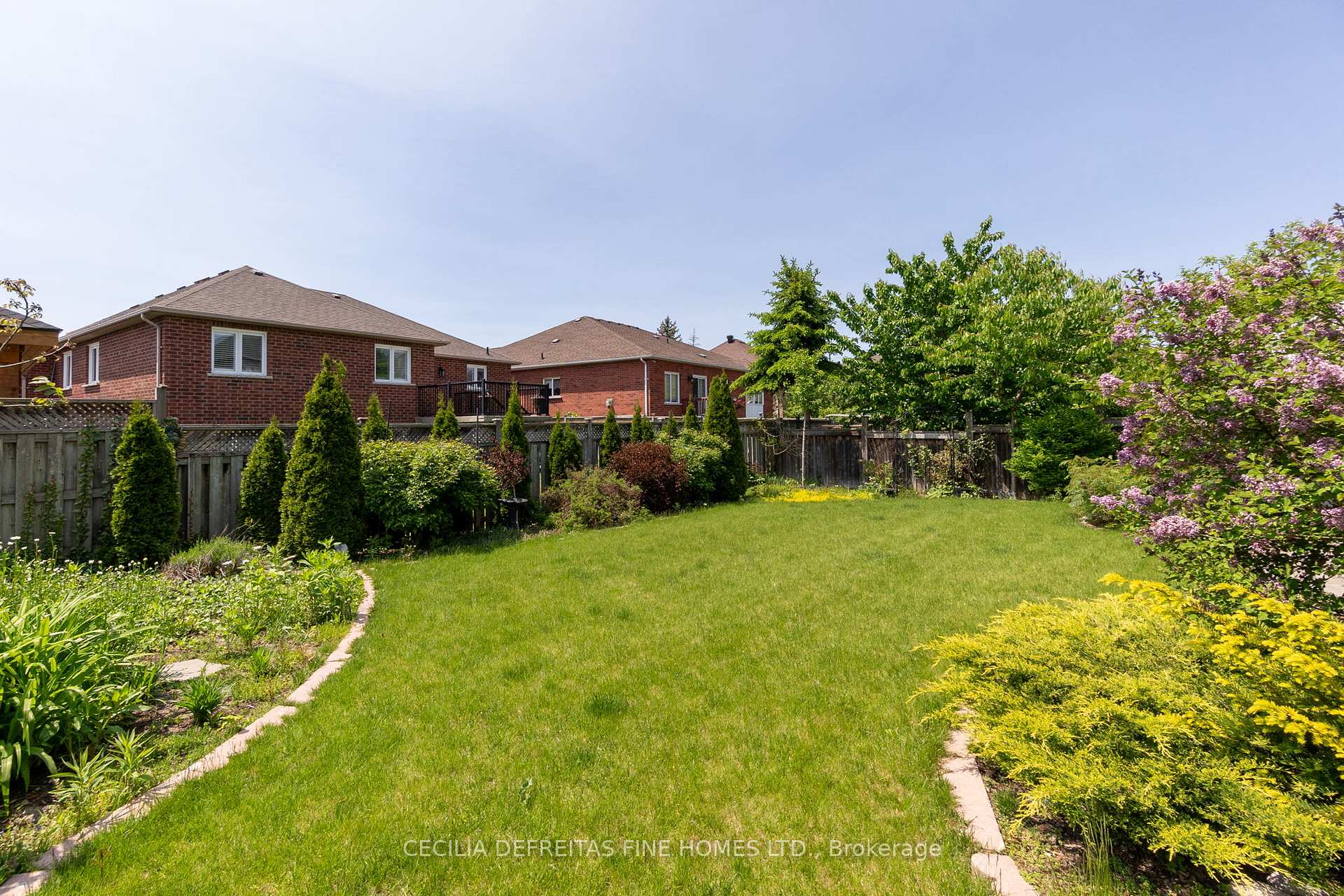 Photo 36 of 173 Polo Crescent, Vaughan, East Woodbridge — HOMEH