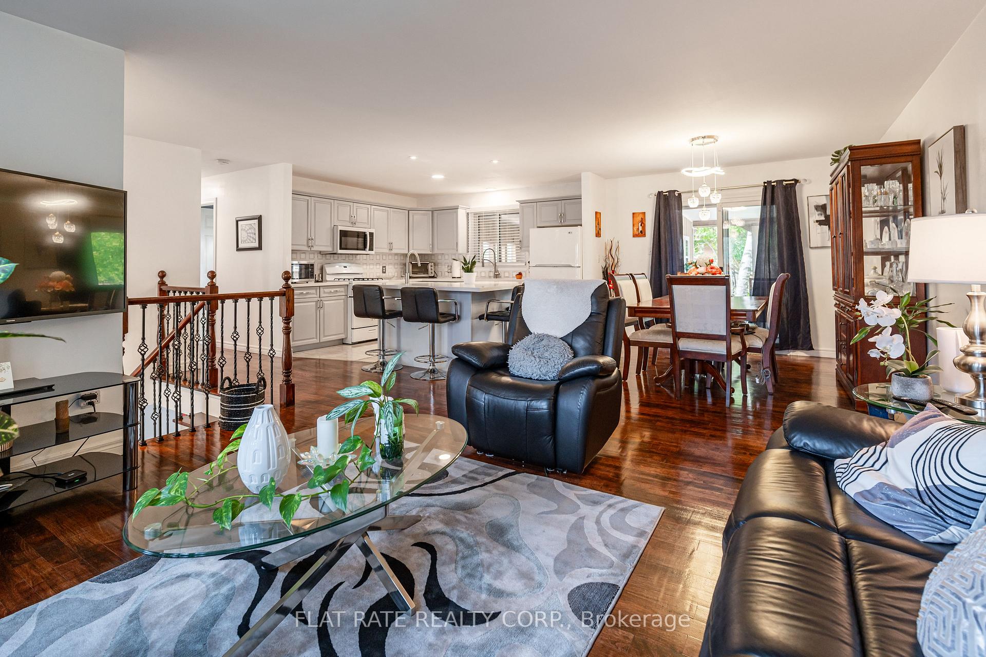 Photo 8 of 1733 Stewartcroft Crescent, Peterborough, Monaghan Ward 2 — HOMEH