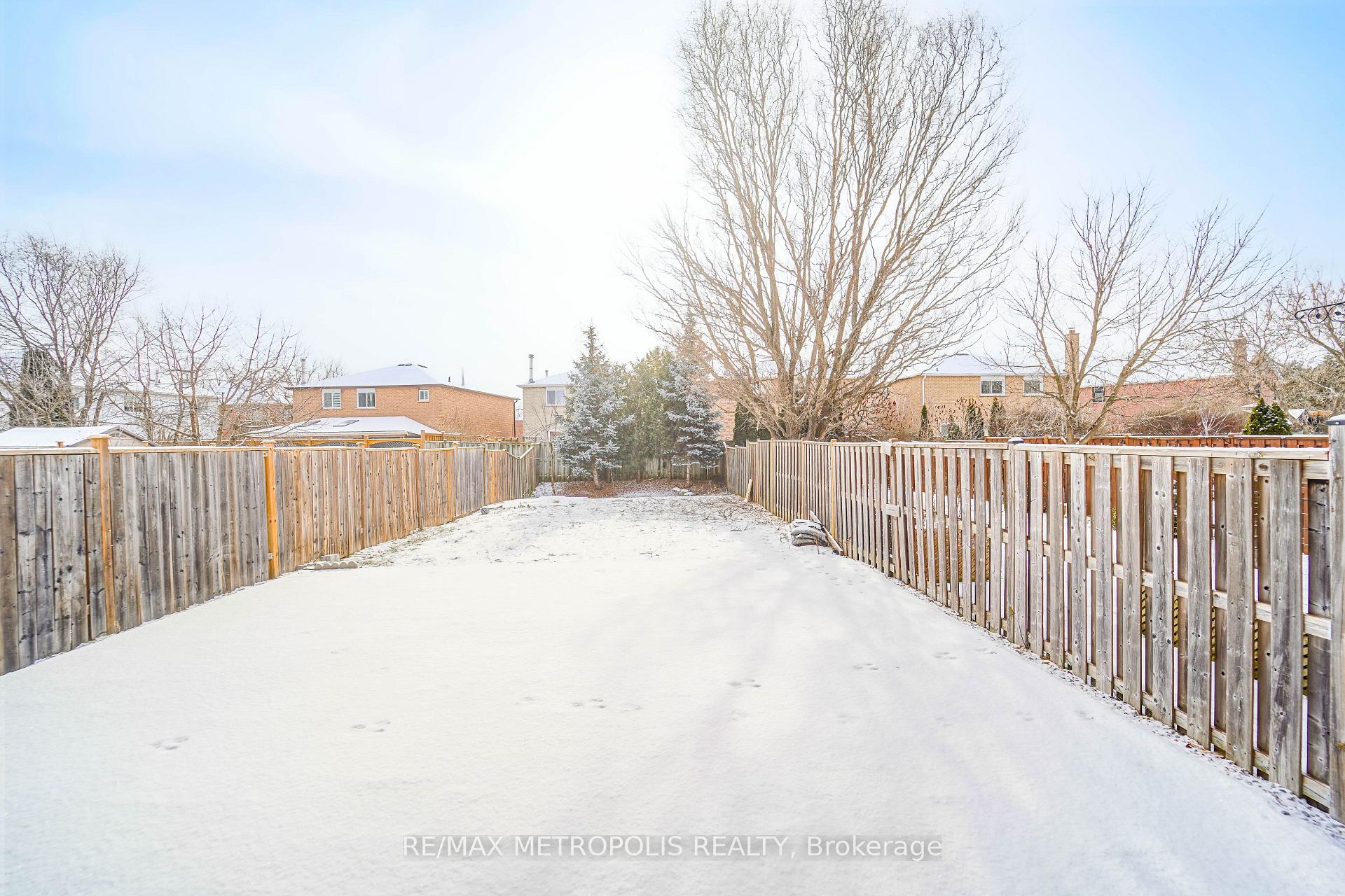 Photo 7 of 1573 Greenmount Street, Pickering, Brock Ridge — HOMEH