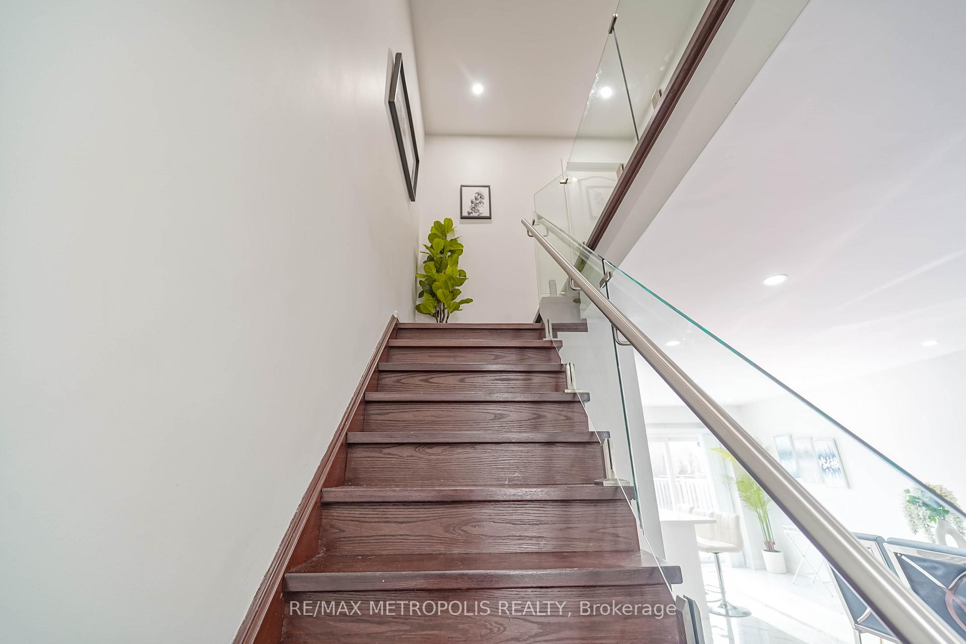 Photo 19 of 1573 Greenmount Street, Pickering, Brock Ridge — HOMEH