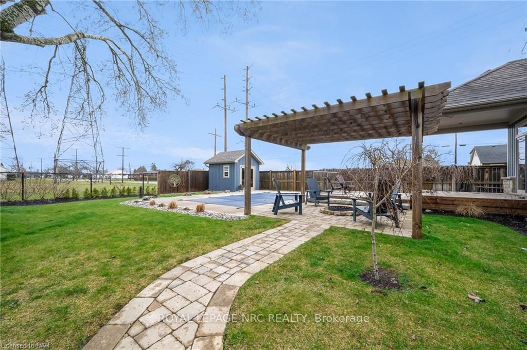 Photo 4 of 385 Empress Avenue, Welland, Lincoln/Crowland — HOMEH