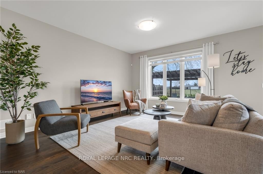 Photo 19 of 385 Empress Avenue, Welland, Lincoln/Crowland — HOMEH