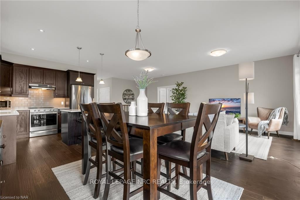 Photo 21 of 385 Empress Avenue, Welland, Lincoln/Crowland — HOMEH