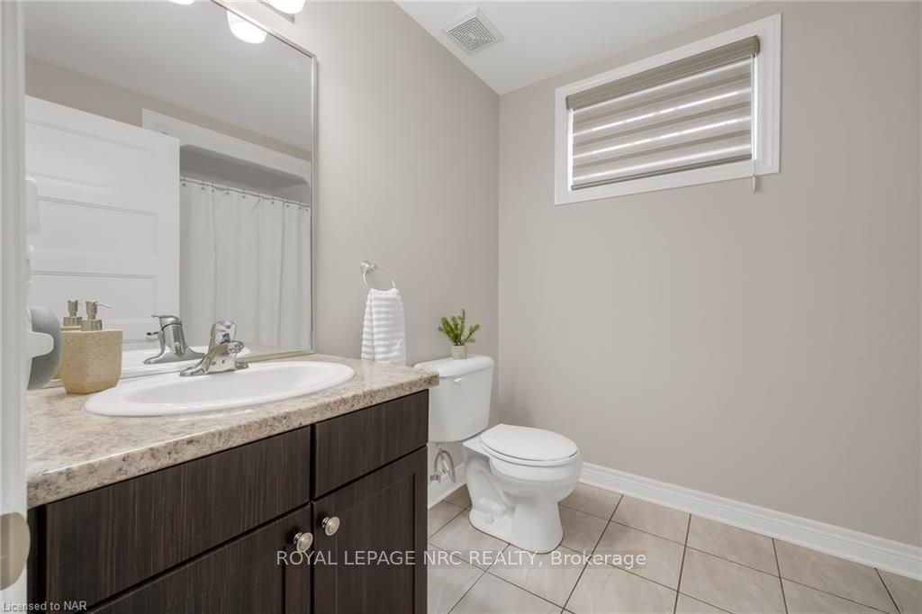 Photo 35 of 385 Empress Avenue, Welland, Lincoln/Crowland — HOMEH