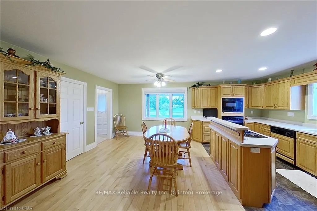 Photo 5 of 75551 Bluewater Highway, Bluewater, Bayfield — HOMEH
