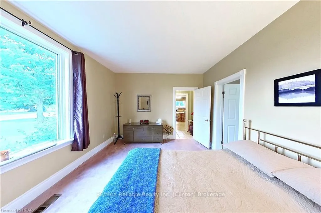 Photo 11 of 75551 Bluewater Highway, Bluewater, Bayfield — HOMEH