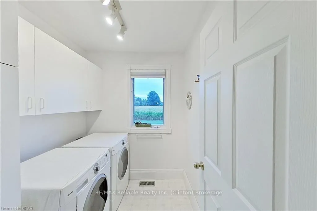 Photo 14 of 75551 Bluewater Highway, Bluewater, Bayfield — HOMEH