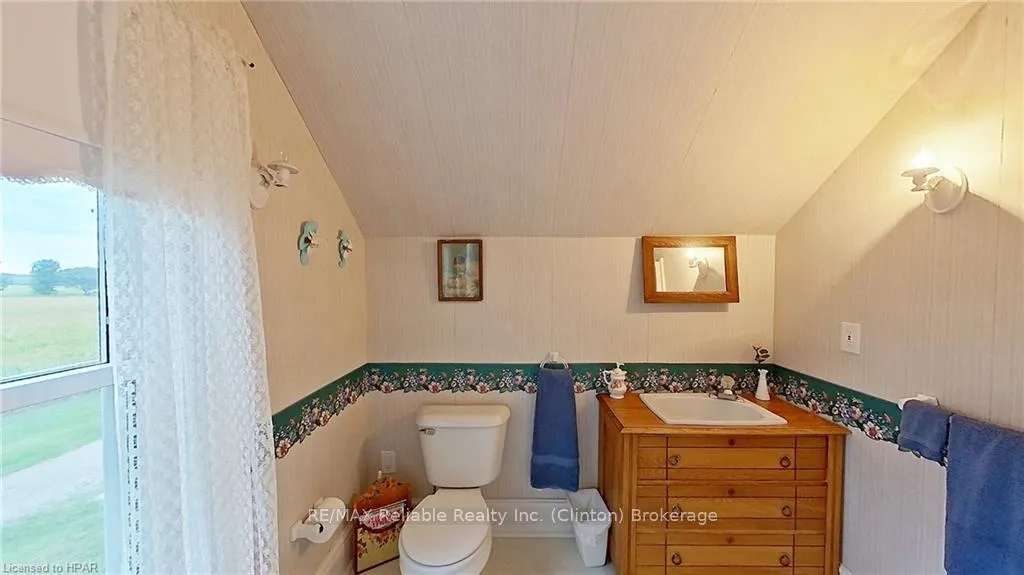 Photo 22 of 75551 Bluewater Highway, Bluewater, Bayfield — HOMEH