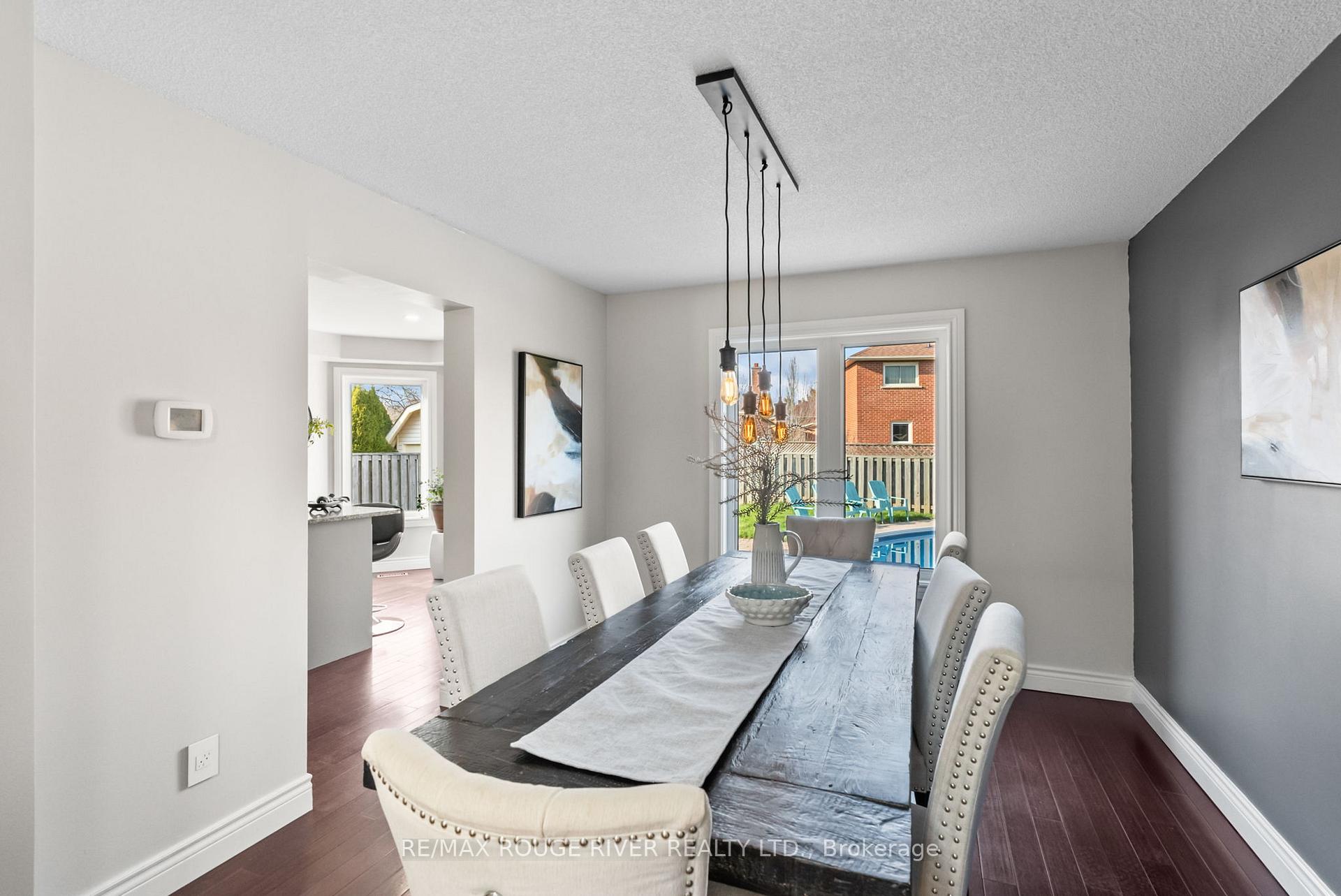 Photo 7 of 17 Wyndfield Crescent, Whitby, Pringle Creek — HOMEH