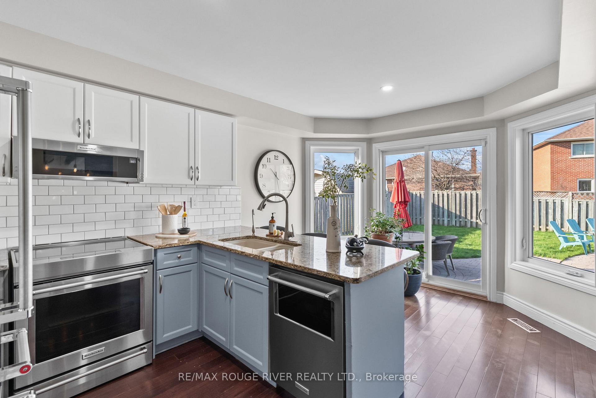 Photo 12 of 17 Wyndfield Crescent, Whitby, Pringle Creek — HOMEH