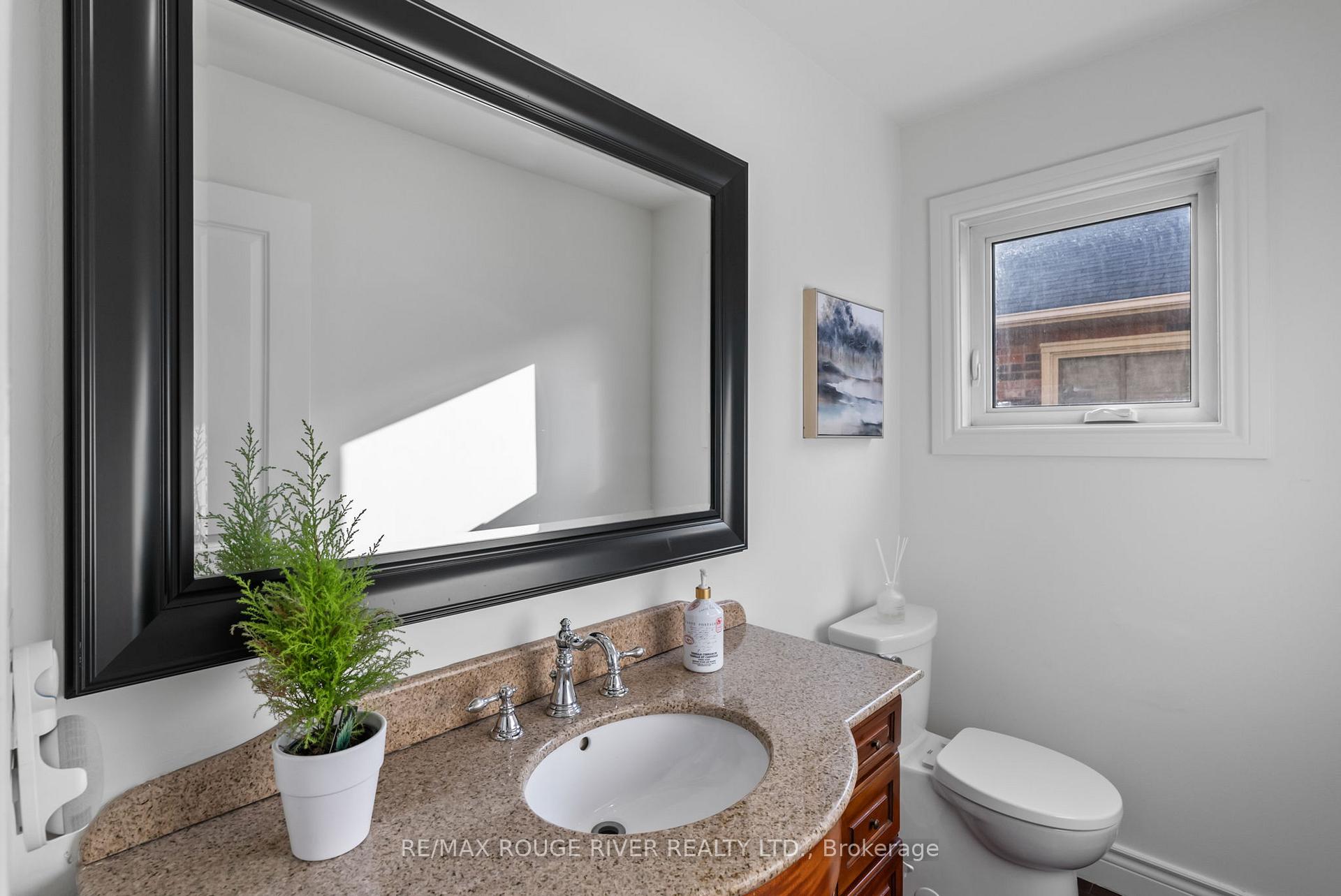 Photo 17 of 17 Wyndfield Crescent, Whitby, Pringle Creek — HOMEH