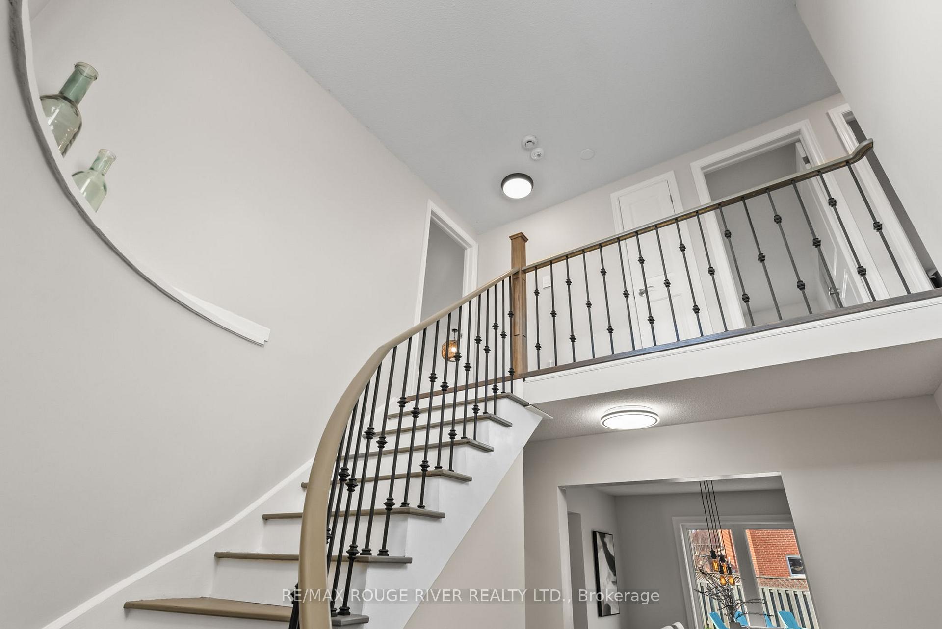 Photo 19 of 17 Wyndfield Crescent, Whitby, Pringle Creek — HOMEH