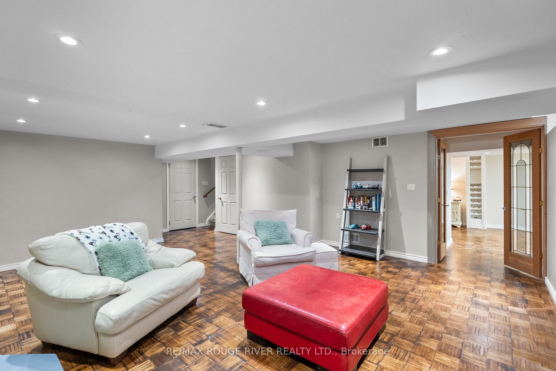 Photo 22 of 17 Wyndfield Crescent, Whitby, Pringle Creek — HOMEH