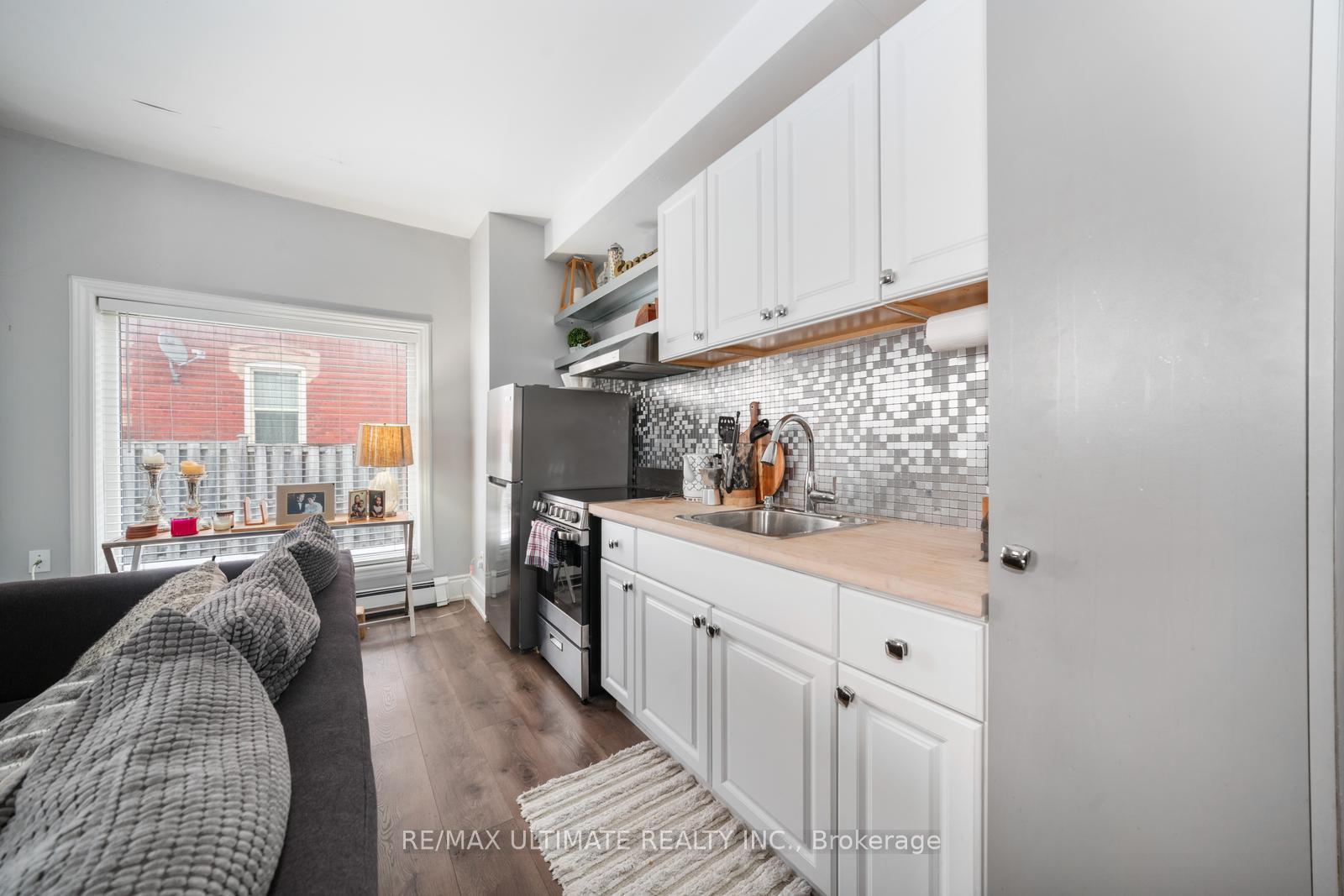 Photo 11 of 2339 Major Mackenzie Drive, Vaughan, Maple — HOMEH