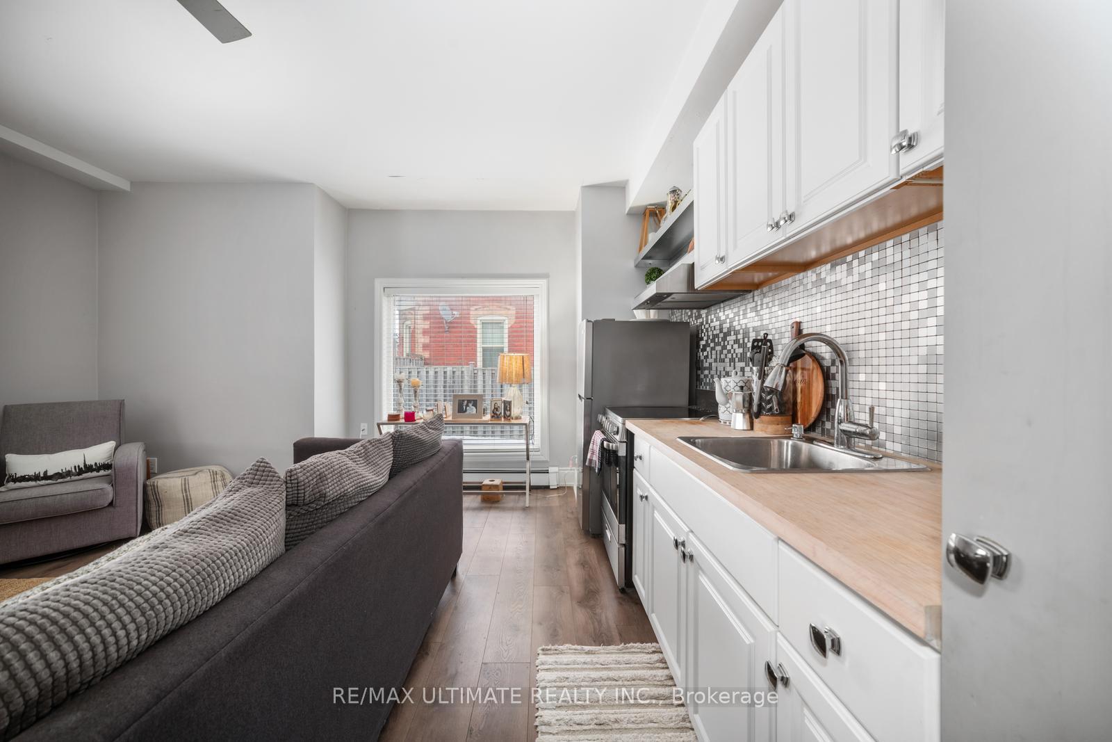 Photo 15 of 2339 Major Mackenzie Drive, Vaughan, Maple — HOMEH