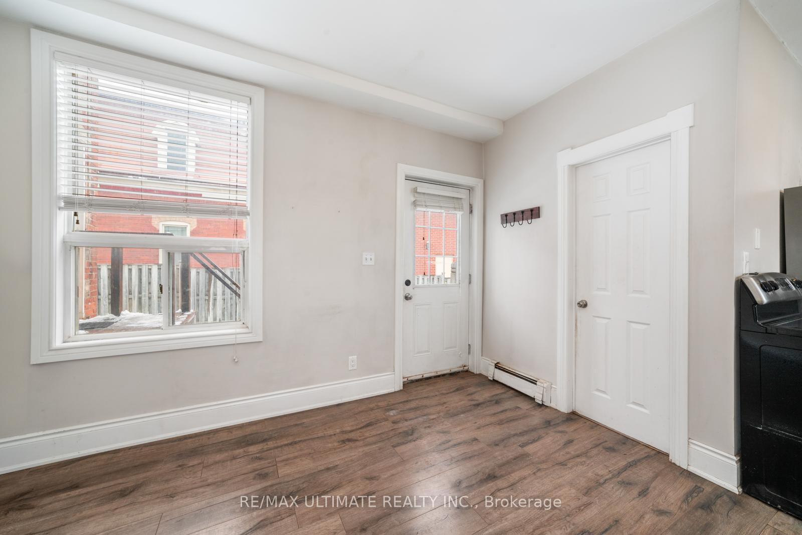 Photo 24 of 2339 Major Mackenzie Drive, Vaughan, Maple — HOMEH