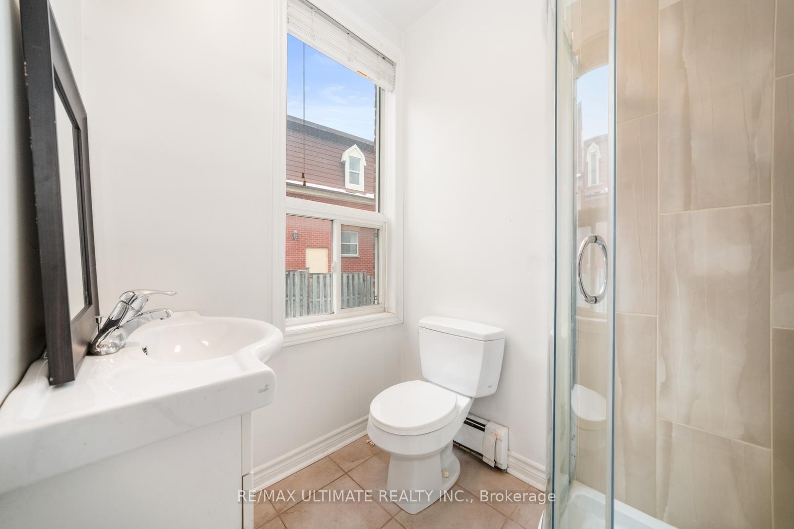 Photo 36 of 2339 Major Mackenzie Drive, Vaughan, Maple — HOMEH