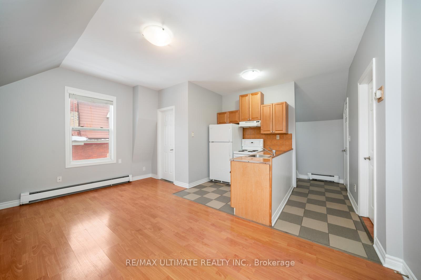 Photo 37 of 2339 Major Mackenzie Drive, Vaughan, Maple — HOMEH