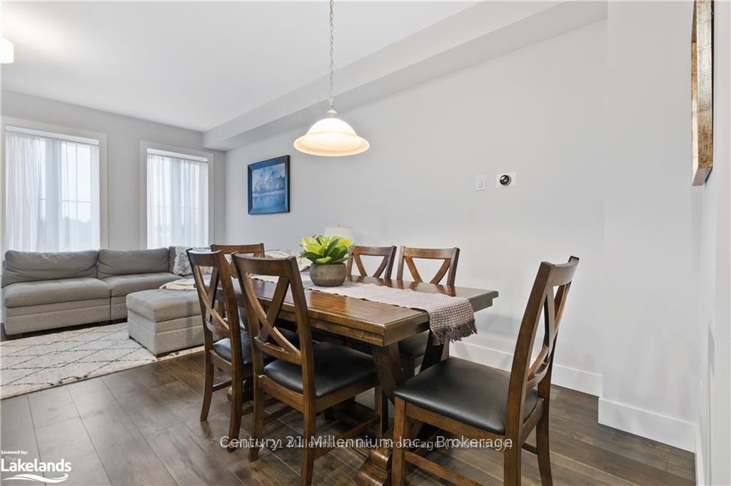 Photo 17 of 144 Red Pine Street, Blue Mountains — HOMEH