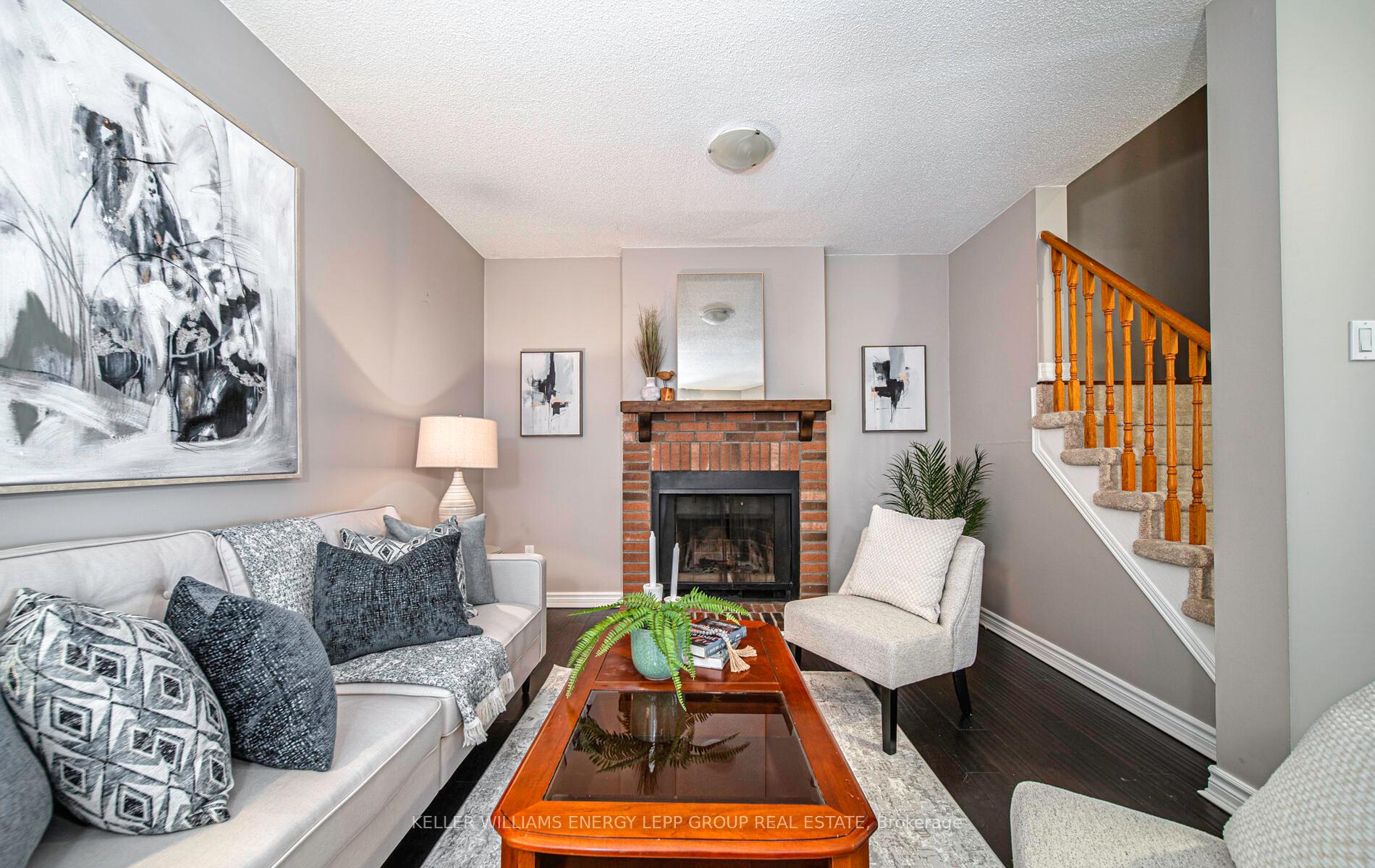 Photo 6 of 1522 Falconcrest Drive, Pickering, Liverpool — HOMEH