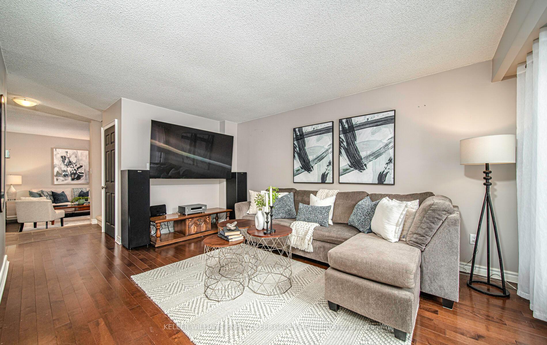 Photo 12 of 1522 Falconcrest Drive, Pickering, Liverpool — HOMEH