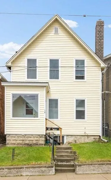 Front of Unit B ( second floor), 14 Halliday Street