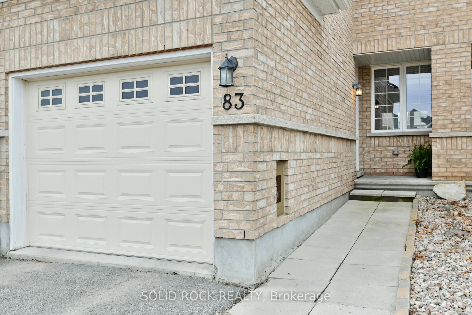 Photo 3 of 83 Desmond Trudeau Drive, Arnprior — HOMEH