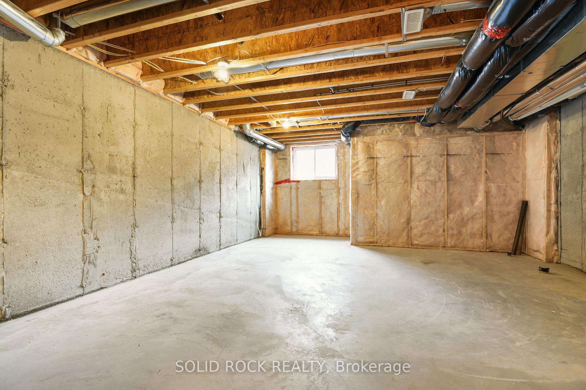Photo 31 of 83 Desmond Trudeau Drive, Arnprior — HOMEH
