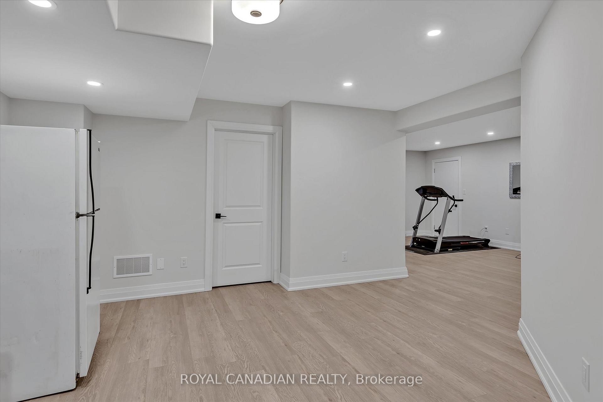Photo 35 of 730 Whetstone Lane, Peterborough, Northcrest Ward 5 — HOMEH