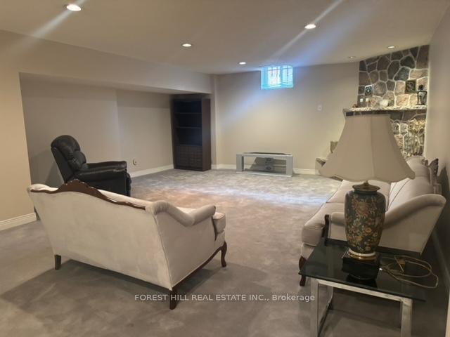 Photo 5 of 165 Columbus Avenue, Vaughan, East Woodbridge — HOMEH