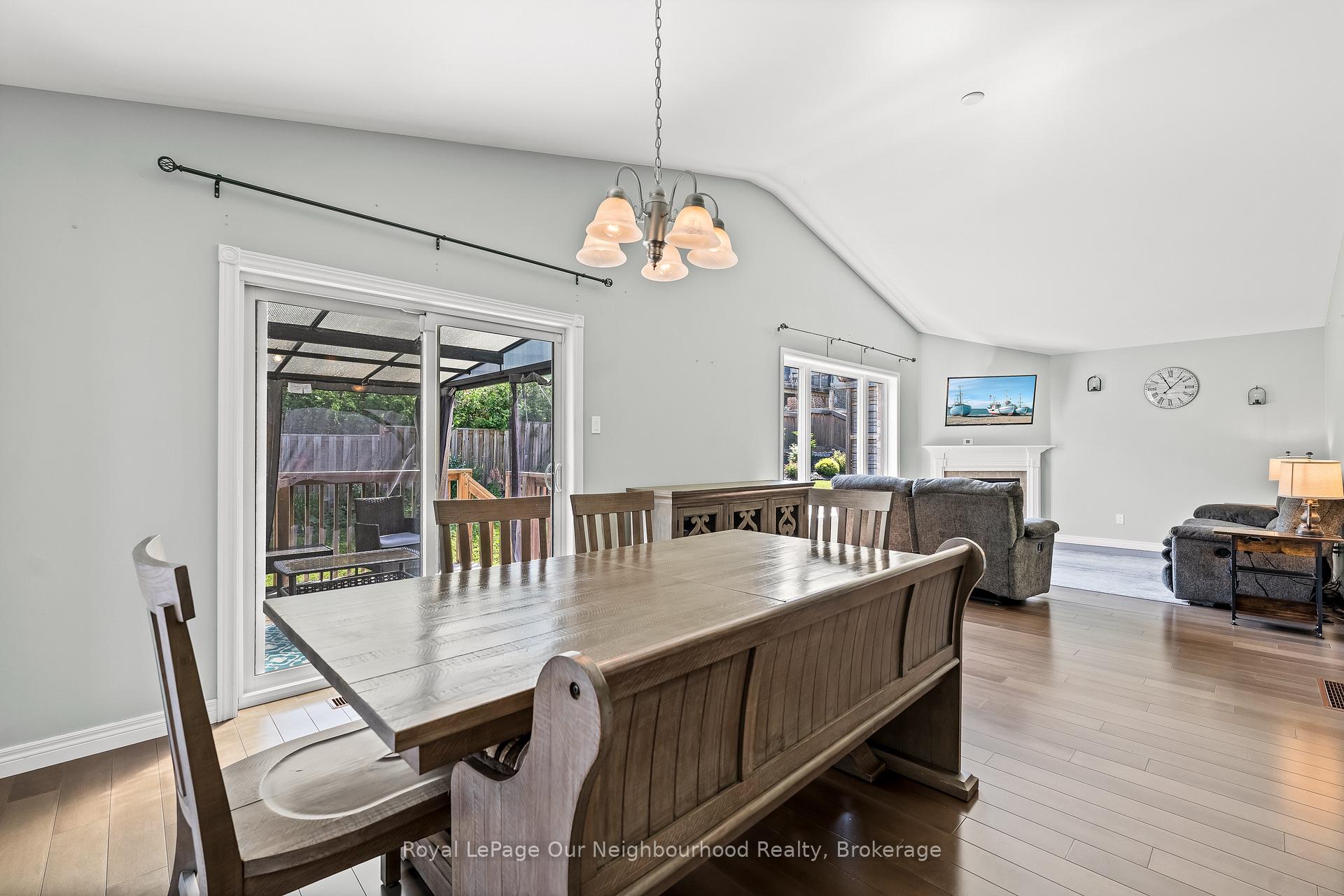 Photo 11 of 444 Florence Drive, Peterborough, Monaghan Ward 2 — HOMEH