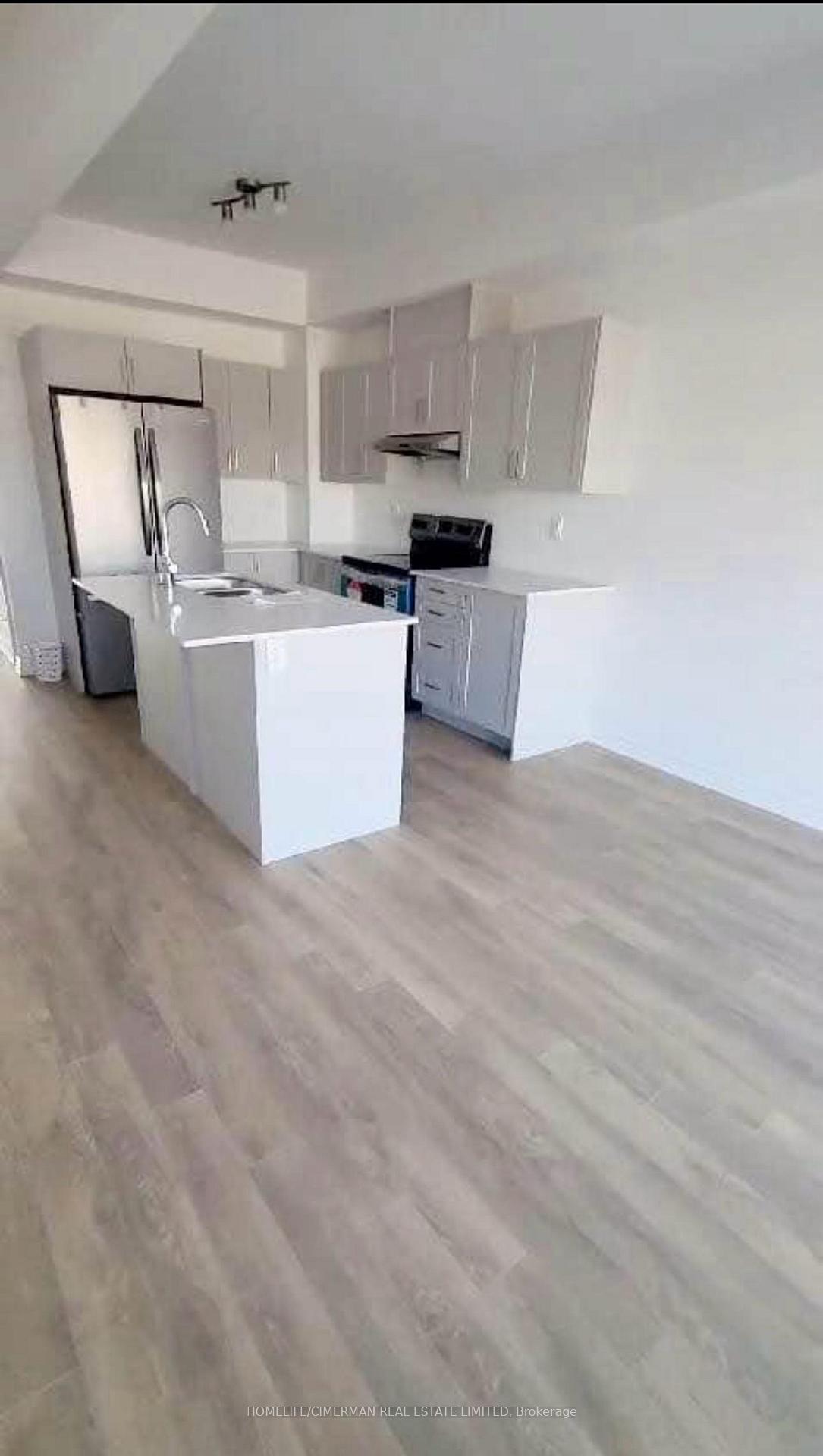 Photo 2 of 13 Glacier Crescent, Belleville, Belleville Ward — HOMEH
