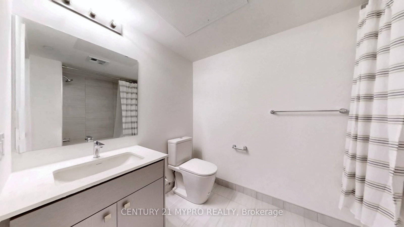 Photo 6 of Unit 502, 2 Manderley Dr, Scarborough, Birchcliffe-Cliffside — HOMEH