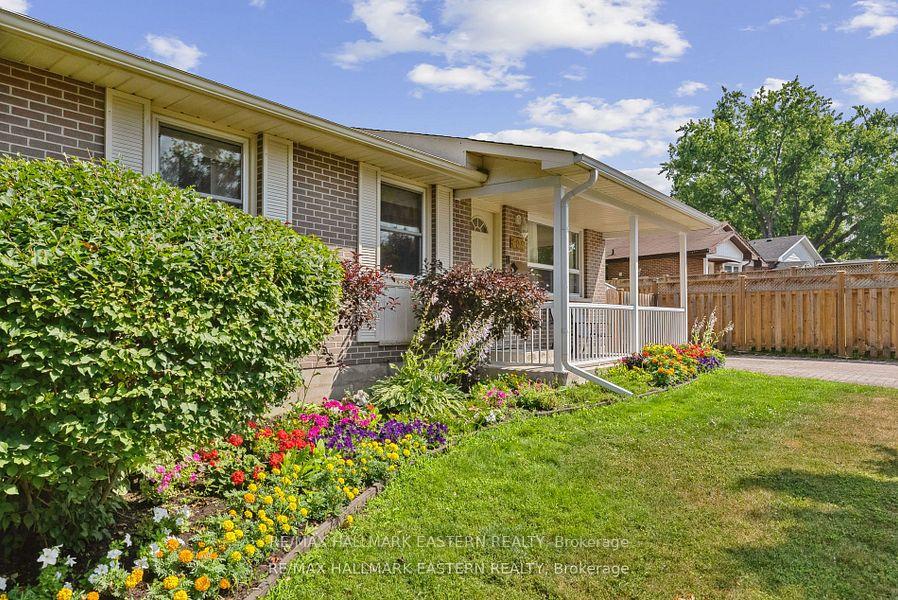 Photo 1 of 604 Garside Drive, Peterborough, Ashburnham Ward 4 — HOMEH