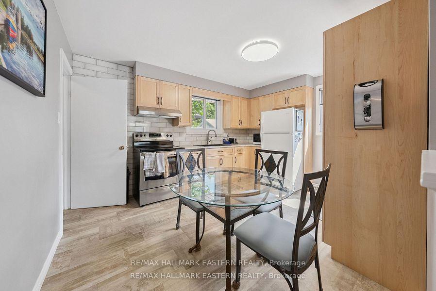Photo 5 of 604 Garside Drive, Peterborough, Ashburnham Ward 4 — HOMEH
