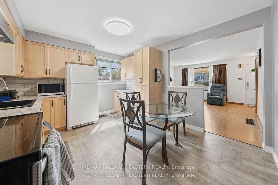 Photo 6 of 604 Garside Drive, Peterborough, Ashburnham Ward 4 — HOMEH