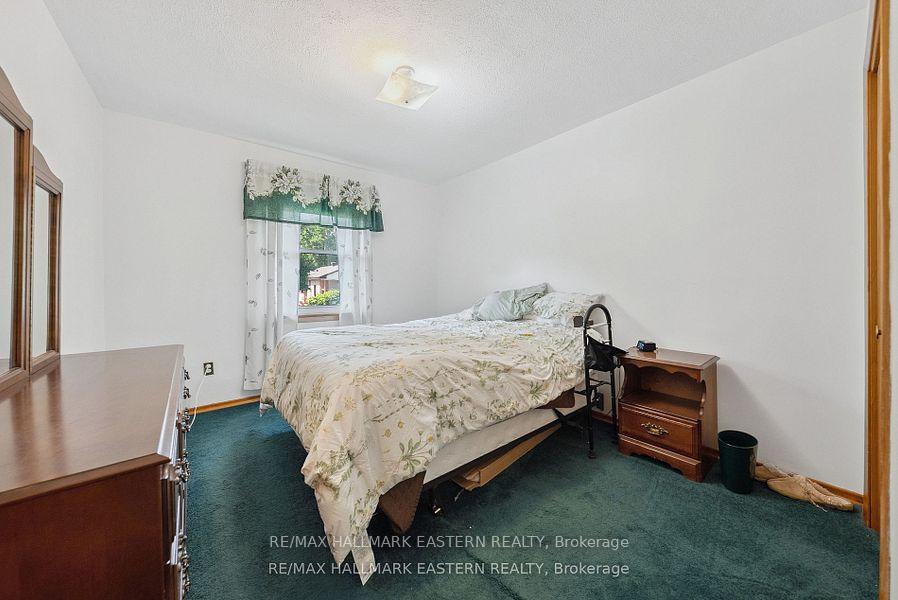 Photo 10 of 604 Garside Drive, Peterborough, Ashburnham Ward 4 — HOMEH